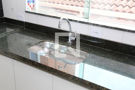 Casa de condomínio para alugar com 85m², 2 quartos e 1 vagaCozinha