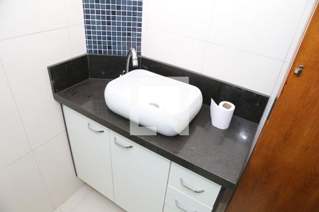 Casa de condomínio para alugar com 85m², 2 quartos e 1 vagaBanheiro da Suíte