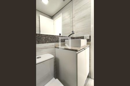 Apartamento à venda com 59m², 2 quartos e 1 vaga Apartamento à venda com 59m², 2 quartos e 1 vagaBanheiro da Suíte