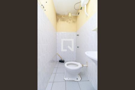 Casa à venda com 112m², 3 quartos e 1 vagaÁrea de Serviço - Banheiro