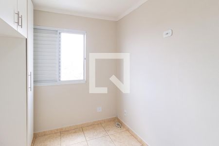 Quarto 2 de apartamento para alugar com 2 quartos, 50m² em Vila da Oportunidade, Carapicuíba