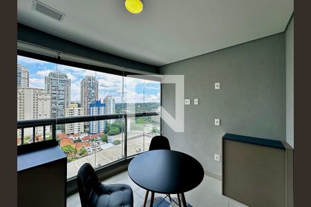 Studio para alugar com 32m², 1 quarto e sem vaga Studio para alugar com 32m², 1 quarto e sem vagaSacada