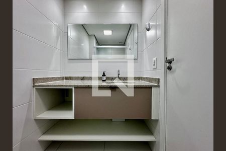 Studio para alugar com 32m², 1 quarto e sem vaga Studio para alugar com 32m², 1 quarto e sem vagaBanheiro