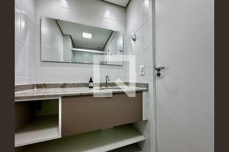 Studio para alugar com 32m², 1 quarto e sem vaga Studio para alugar com 32m², 1 quarto e sem vagaBanheiro