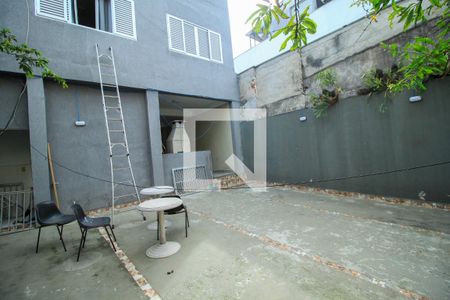 Casa para alugar com 300m², 3 quartos e 3 vagasFachada