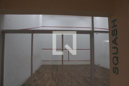 Apartamento à venda com 77m², 2 quartos e 2 vagas Apartamento à venda com 77m², 2 quartos e 2 vagasÁrea comum Squash