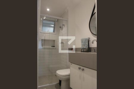 Apartamento à venda com 77m², 2 quartos e 2 vagas Apartamento à venda com 77m², 2 quartos e 2 vagasBanheiro
