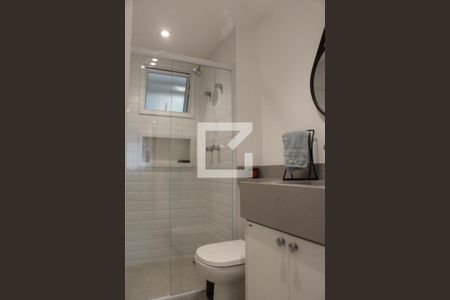 Apartamento à venda com 77m², 2 quartos e 2 vagas Apartamento à venda com 77m², 2 quartos e 2 vagasBanheiro