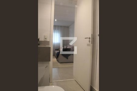 Apartamento à venda com 77m², 2 quartos e 2 vagas Apartamento à venda com 77m², 2 quartos e 2 vagasBanheiro