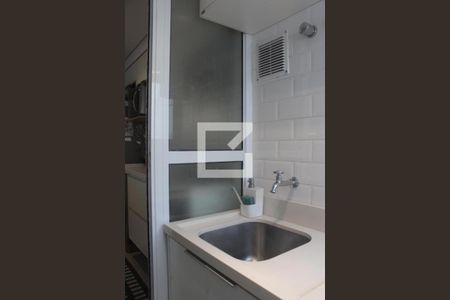 Apartamento à venda com 77m², 2 quartos e 2 vagas Apartamento à venda com 77m², 2 quartos e 2 vagasÁrea de Serviço