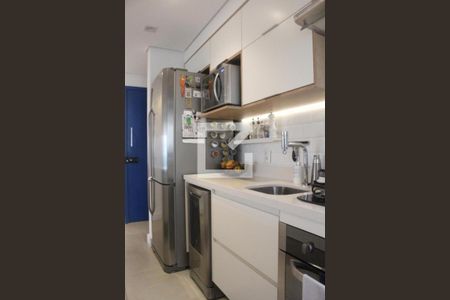 Apartamento à venda com 77m², 2 quartos e 2 vagas Apartamento à venda com 77m², 2 quartos e 2 vagasCozinha