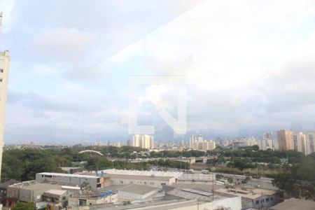 Apartamento à venda com 77m², 2 quartos e 2 vagas Apartamento à venda com 77m², 2 quartos e 2 vagasVista