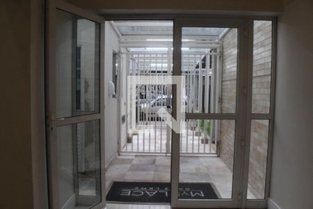 Apartamento à venda com 77m², 2 quartos e 2 vagas Apartamento à venda com 77m², 2 quartos e 2 vagasPortaria