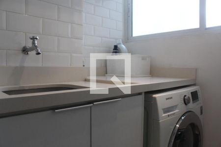 Apartamento à venda com 77m², 2 quartos e 2 vagas Apartamento à venda com 77m², 2 quartos e 2 vagasÁrea de Serviço