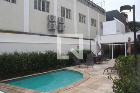 Apartamento à venda com 77m², 2 quartos e 2 vagas Apartamento à venda com 77m², 2 quartos e 2 vagasÁrea comum Piscina