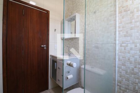 Casa à venda com 100m², 2 quartos e 1 vagaBanheiro