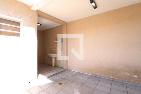 Casa à venda com 100m², 2 quartos e 1 vagaÁrea de Serviço