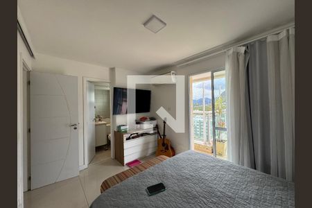 Suíte de casa de condomínio para alugar com 2 quartos, 196m² em Recreio dos Bandeirantes, Rio de Janeiro