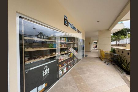 Casa de condomínio à venda com 196m², 2 quartos e 1 vagaÁrea externa