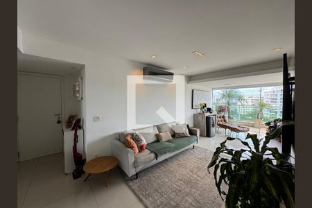 Sala de casa de condomínio para alugar com 2 quartos, 196m² em Recreio dos Bandeirantes, Rio de Janeiro