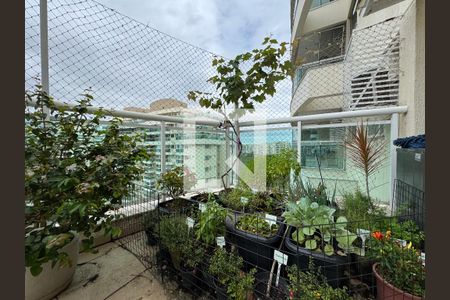 Casa de condomínio à venda com 196m², 2 quartos e 1 vagaÁrea externa