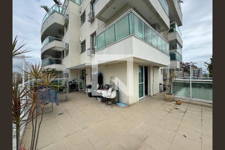 Casa de condomínio à venda com 196m², 2 quartos e 1 vagaÁrea externa