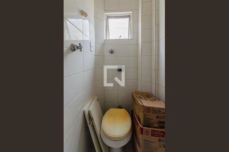 Apartamento à venda com 83m², 3 quartos e sem vaga Apartamento à venda com 83m², 3 quartos e sem vagaBanheiro da Suíte