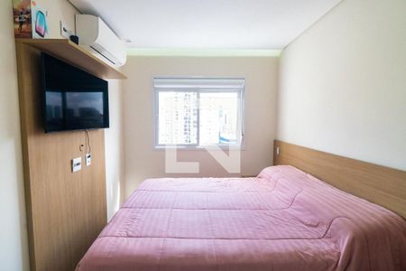 Suite de apartamento para alugar com 2 quartos, 70m² em Jardim Prudência, São Paulo