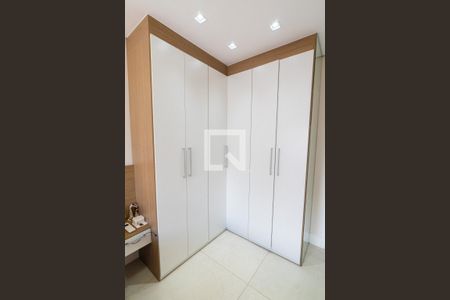 Suite - Armários de apartamento para alugar com 2 quartos, 70m² em Jardim Prudência, São Paulo