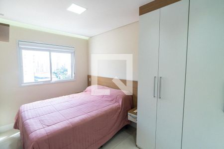 Suite de apartamento para alugar com 2 quartos, 70m² em Jardim Prudência, São Paulo