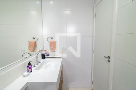 Banheiro da Suíte de apartamento para alugar com 2 quartos, 70m² em Jardim Prudência, São Paulo
