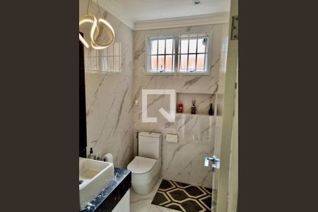 Casa à venda com 270m², 3 quartos e 2 vagas Casa à venda com 270m², 3 quartos e 2 vagasFoto 03