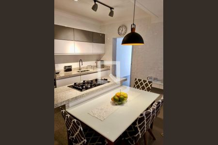 Casa à venda com 270m², 3 quartos e 2 vagas Casa à venda com 270m², 3 quartos e 2 vagasFoto 07