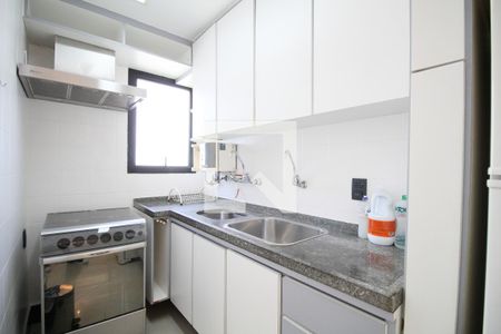 Cozinha de apartamento para alugar com 1 quarto, 45m² em Vila Andrade, São Paulo