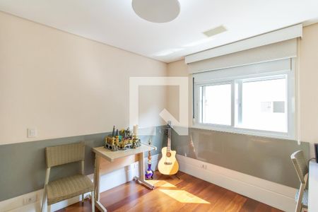 Apartamento à venda com 307m², 4 quartos e 5 vagasQuarto 2 - Suíte