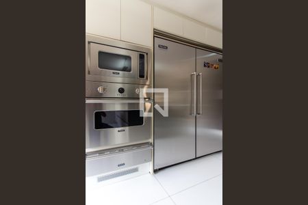 Apartamento à venda com 307m², 4 quartos e 5 vagasCozinha