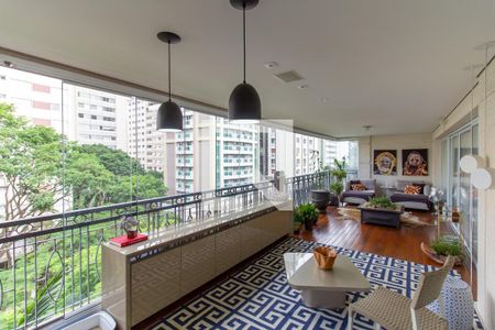 Varanda de apartamento à venda com 4 quartos, 307m² em Perdizes, São Paulo