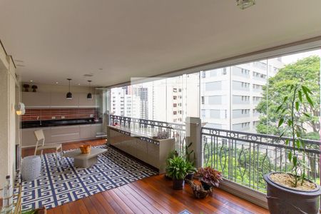 Apartamento à venda com 307m², 4 quartos e 5 vagasVaranda
