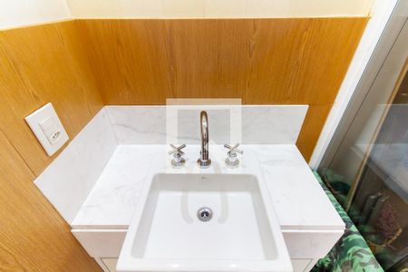 Apartamento à venda com 307m², 4 quartos e 5 vagasBanheiro da Suíte 4