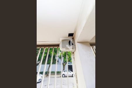 Casa à venda com 180m², 2 quartos e 2 vagasPortão Automático