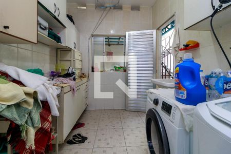 Casa à venda com 180m², 2 quartos e 2 vagasÁrea de Serviço