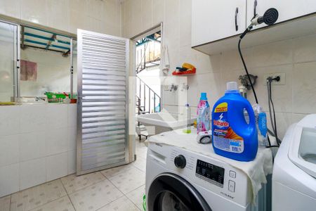 Casa à venda com 180m², 2 quartos e 2 vagasÁrea de Serviço