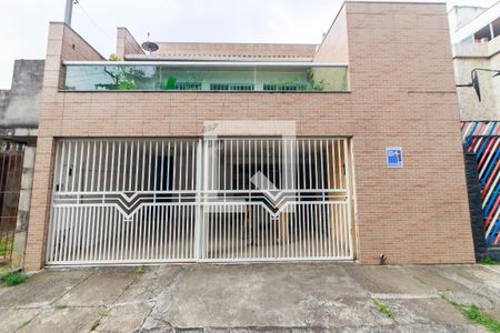 Casa à venda com 180m², 2 quartos e 2 vagasFachada