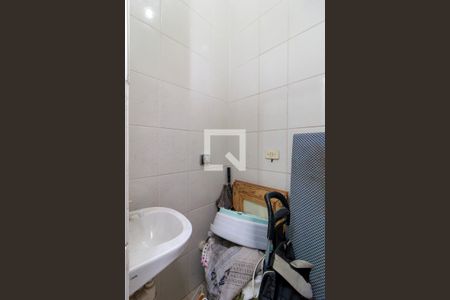 Casa à venda com 180m², 2 quartos e 2 vagasÁrea de Serviço - Banheiro