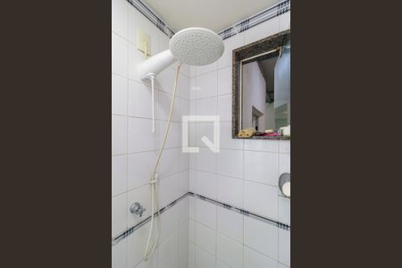 Casa à venda com 180m², 2 quartos e 2 vagasSuíte 2 - Banheiro