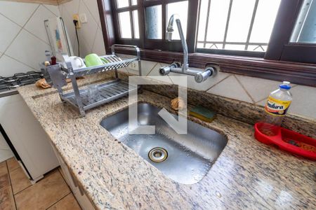 Casa à venda com 383m², 4 quartos e 2 vagasCozinha