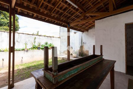 Casa à venda com 383m², 4 quartos e 2 vagasChurrasqueira