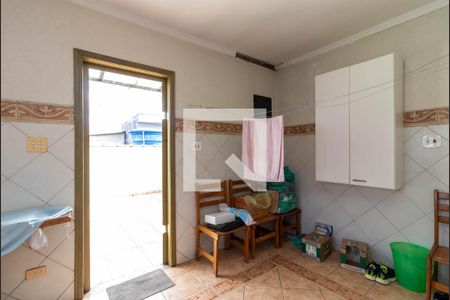 Casa à venda com 383m², 4 quartos e 2 vagasÁrea de Serviço