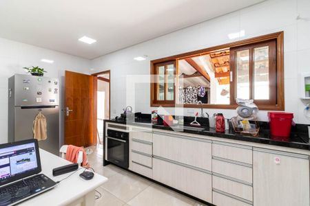 Casa à venda com 383m², 4 quartos e 2 vagasCozinha 2