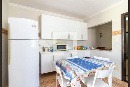 Casa à venda com 383m², 4 quartos e 2 vagasCozinha